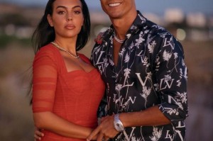 九游9GAME-家中开销+抚养孩子 C罗每月给女友10万欧元生活费