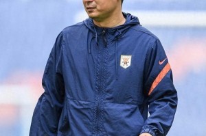 韩鹏接棒崔康熙！媒体人集体点赞：肯定用心带，泰山加速年轻化