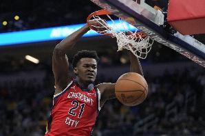 做好准备杨瀚森下场将对位鹈鹕首发中锋米西 新秀2阵&amp;场均9+8