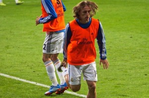 莫德里奇宣布退役，结束20年职业生涯